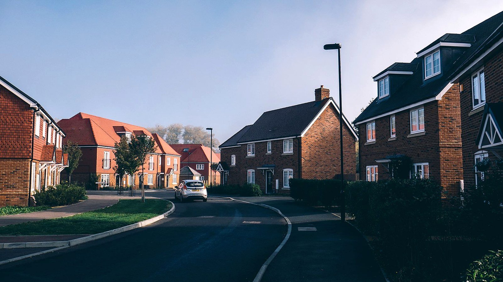 Roofers in Northolt – pitched tiled roofs